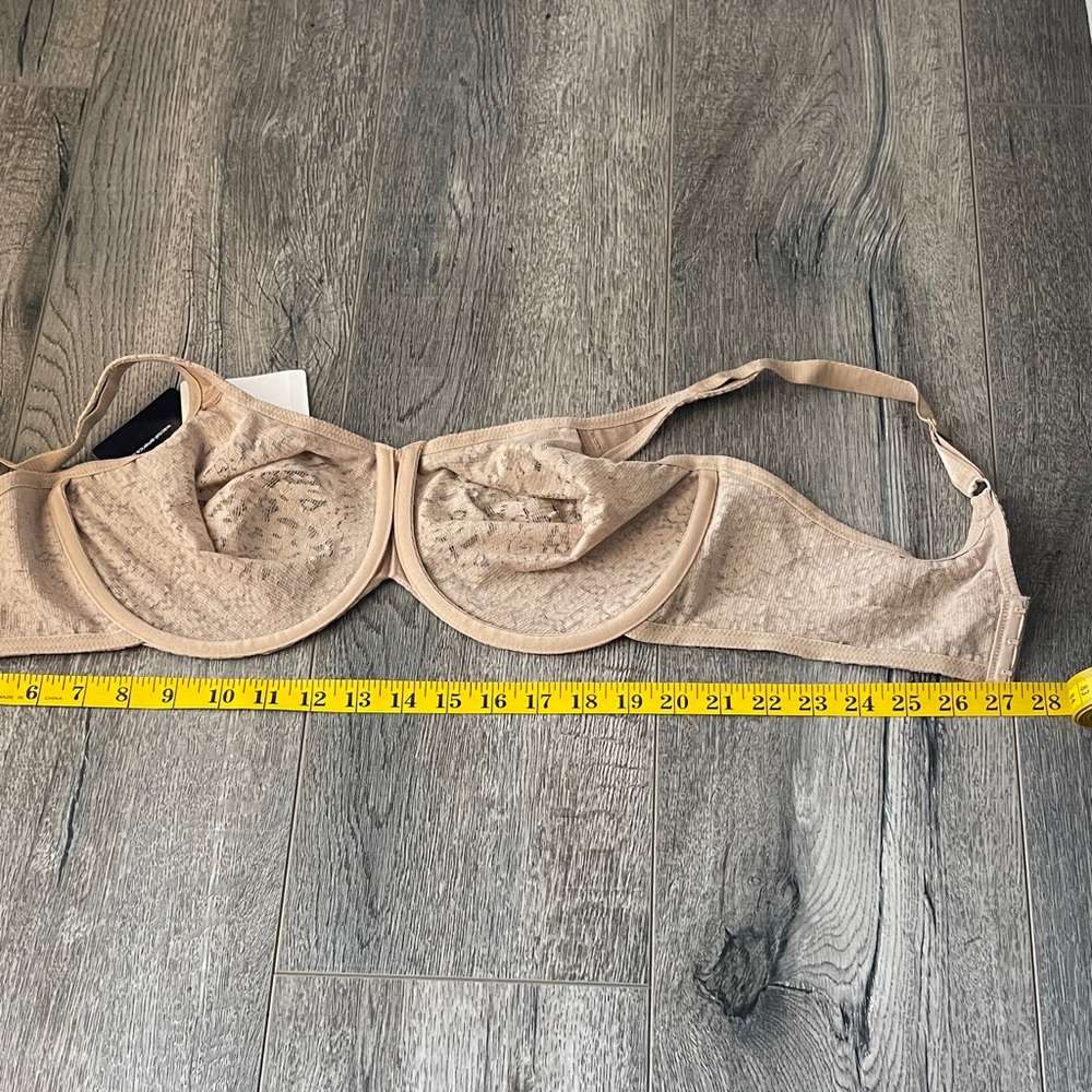 Wacoal Lace Underwire Bra in Tan - Picture 7 of 7